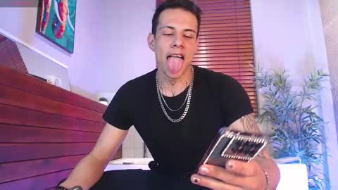 Dustin Sonne online show from 11-17-25, 03:34