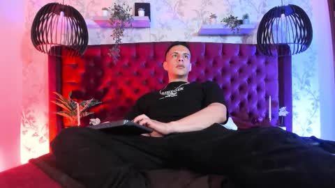 Dustin Sonne online show from 03-27-26, 03:45