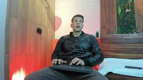 Dustin Sonne online show from 04-16-26, 03:40