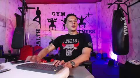 Snapshot of dustin_sonne chatting on 05-05-26, 03:36 Dustin Sonne online show from 05-05-26, 03:36