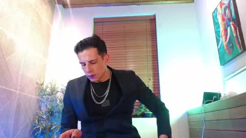 Snapshot of dustin_sonne chatting on 05-26-26, 03:35 Dustin Sonne online show from 05-26-26, 03:35