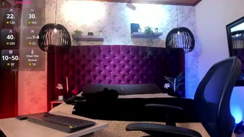 Snapshot of dustin_sonne chatting on 06-16-26, 03:42 Dustin Sonne online show from 06-16-26, 03:42