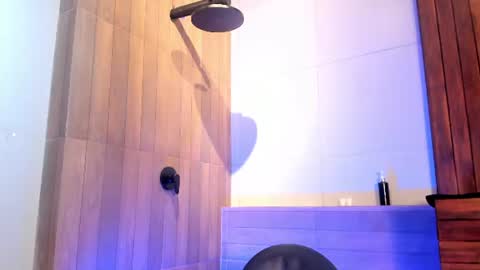 Snapshot of dustin_sonne chatting on 06-28-26, 03:34 Dustin Sonne online show from 06-28-26, 03:34