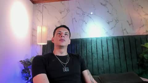 Snapshot of dustin_sonne chatting on 07-08-26, 03:44 Dustin Sonne online show from 07-08-26, 03:44