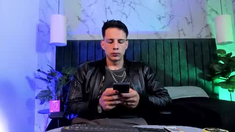 Snapshot of dustin_sonne chatting on 07-27-26, 03:24 Dustin Sonne online show from 07-27-26, 03:24