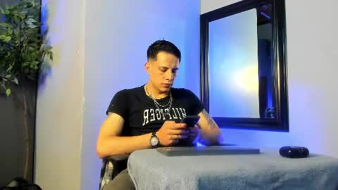 Snapshot of dustin_sonne chatting on 07-29-26, 03:37 Dustin Sonne online show from 07-29-26, 03:37