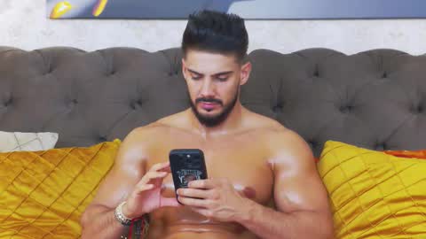 Snapshot of dustinkeent chatting on 11-04-25, 11:04 Dustin online show from 11-04-25, 11:04