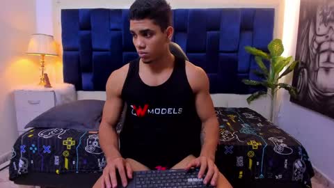 DUSTYN MICHELLE online show from 05-28-26, 01:41