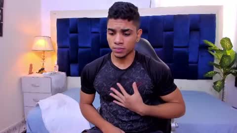 DUSTYN MICHELLE online show from 06-11-26, 06:39