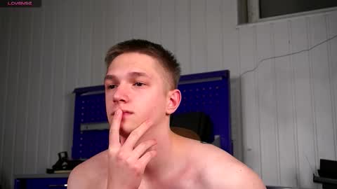 Dustyn online show from 12-04-25, 03:10