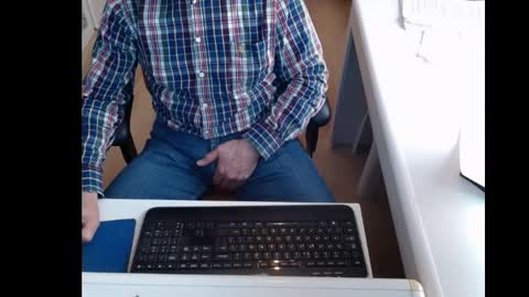 dutchpornking2 online show from 02-17-25, 11:44