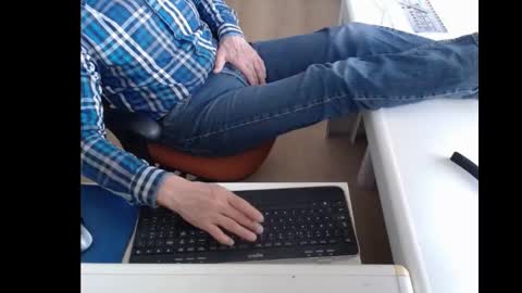 dutchpornking2 online show from 03-07-25, 08:45