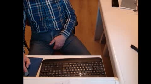 dutchpornking2 online show from 03-10-25, 06:45