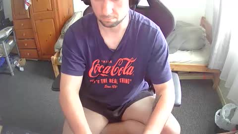 Snapshot of duza_pala_kam9 chatting on 06-08-26, 01:44 duza_pala_kam9 online show from 06-08-26, 01:44