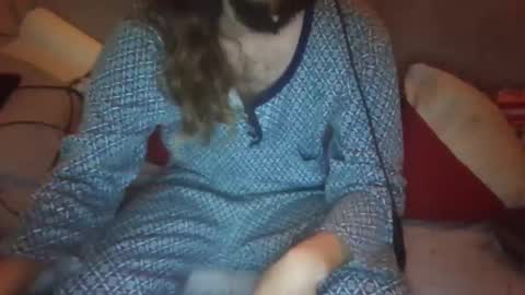 Snapshot of dv3nd3 chatting on 10-18-25, 09:59 dv3nd3 online show from 10-18-25, 09:59