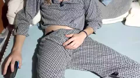 dv3nd3 online show from 01-13-26, 06:35