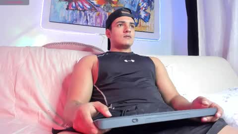 dwayne_esteven10 online show from 02-06-26, 09:29