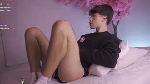 Snapshot of dwayne_xx chatting on 01-07-25, 06:35 Dwayne xx online show from 01-07-25, 06:35