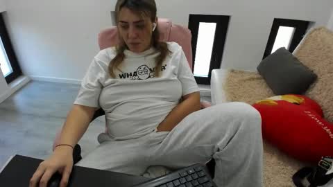 dayana online show from 03-25-26, 05:13