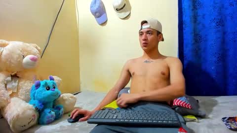 Snapshot of dylan_navas chatting on 11-02-25, 09:28 dylan_navas online show from 11-02-25, 09:28