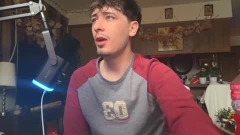 Snapshot of dylandaniel69 chatting on 12-01-25, 03:17 Dylan Daniel 7.8 online show from 12-01-25, 03:17