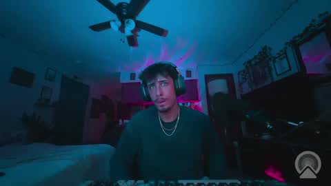 Dylan Daniel 7.8 online show from 05-03-26, 01:22