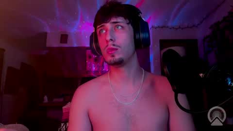 Dylan Daniel 7.8 online show from 05-04-26, 01:12