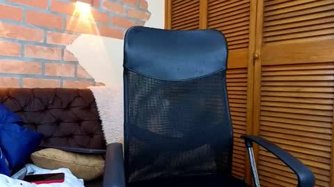 D Y L A N online show from 02-15-26, 03:14