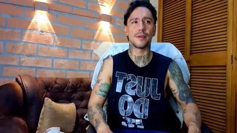 D Y L A N online show from 02-25-26, 02:21