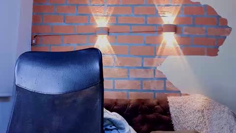 D Y L A N online show from 03-16-26, 02:39