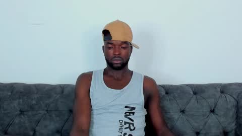 Dylan Taylor online show from 10-28-25, 04:27