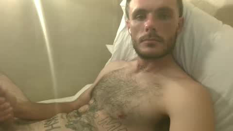 Snapshot of dylp400 chatting on 12-25-24, 06:31 dylp400 online show from 12-25-24, 06:31