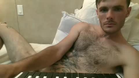 Snapshot of dylp400 chatting on 01-02-25, 12:13 dylp400 online show from 01-02-25, 12:13