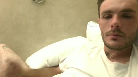 Snapshot of dylp400 chatting on 01-09-25, 09:16 dylp400 online show from 01-09-25, 09:16