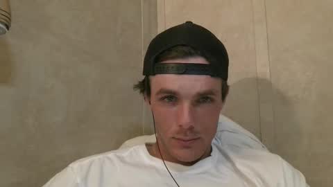 Snapshot of dylp400 chatting on 03-01-25, 08:45 dylp400 online show from 03-01-25, 08:45