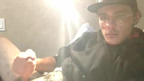 Snapshot of dylp400 chatting on 03-08-25, 11:16 dylp400 online show from 03-08-25, 11:16