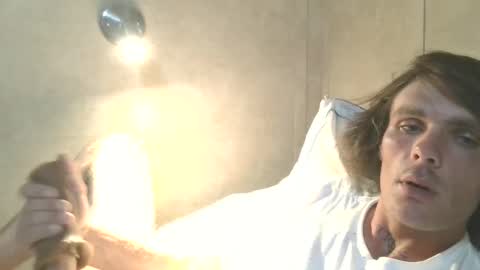 Snapshot of dylp400 chatting on 09-11-25, 12:33 dylp400 online show from 09-11-25, 12:33