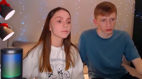 Snapshot of dyrinda chatting on 01-18-25, 09:13 Julia and Dima online show from 01-18-25, 09:13