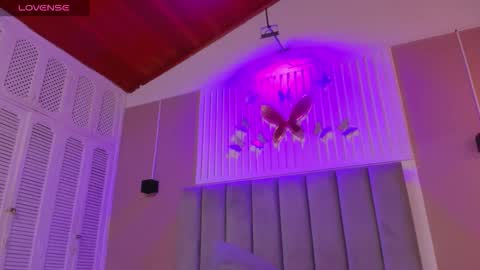 Juana online show from 12-21-25, 11:17