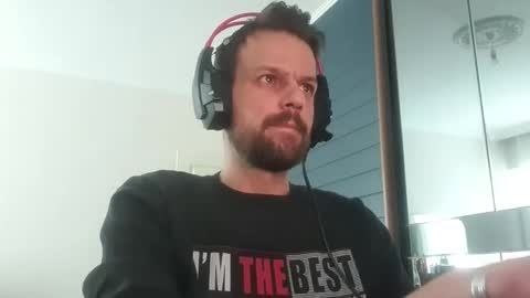 Snapshot of eaglecrm chatting on 11-08-25, 09:31 eaglecrm online show from 11-08-25, 09:31