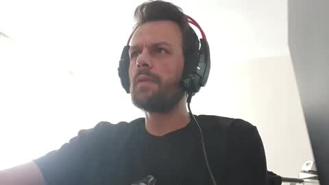 Snapshot of eaglecrm chatting on 03-22-26, 10:07 eaglecrm online show from 03-22-26, 10:07