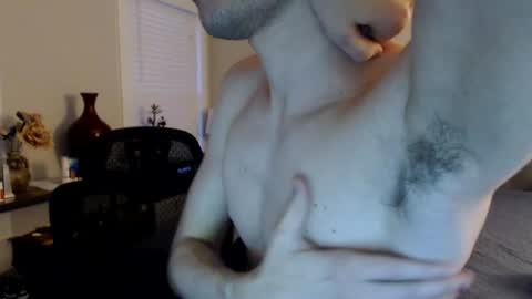 Snapshot of ealexk chatting on 08-04-26, 12:47 Alex online show from 08-04-26, 12:47