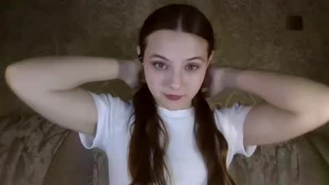 Yuni online show from 02-14-26, 05:10