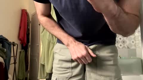 French Guy online show from 11-30-25, 01:26