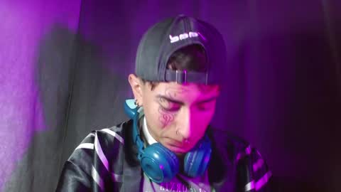 Snapshot of eather_luxury chatting on 01-04-25, 10:24 eather_luxury online show from 01-04-25, 10:24