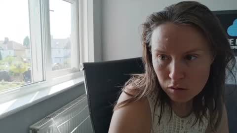 Nadia Ferreira  online show from 06-22-26, 09:17