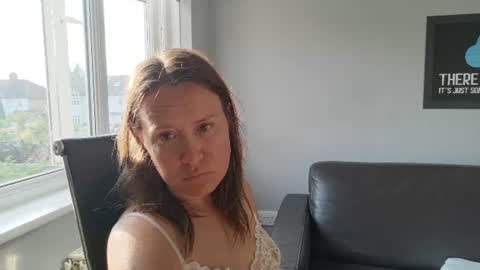 Nadia Ferreira  online show from 07-18-26, 06:17