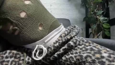 hi.. im baybee more spicyness ---  online show from 12-01-25, 06:24