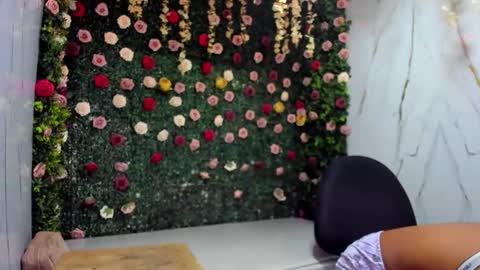 Snapshot of ebonny_queenx chatting on 04-14-26, 02:56 Ebony online show from 04-14-26, 02:56