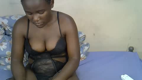 Queen online show from 01-19-26, 01:37